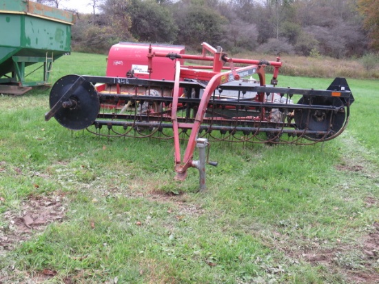 Case IH 960 rake