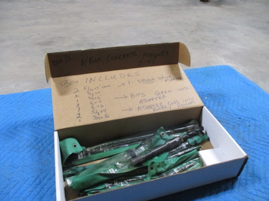 Box of concrete masonary bits Spline shank