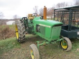 John Deere 2520 tractor side council,gas 2943 hrs 2wd