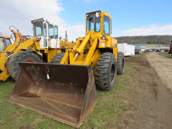 Ford A-64 Payloader good rubber