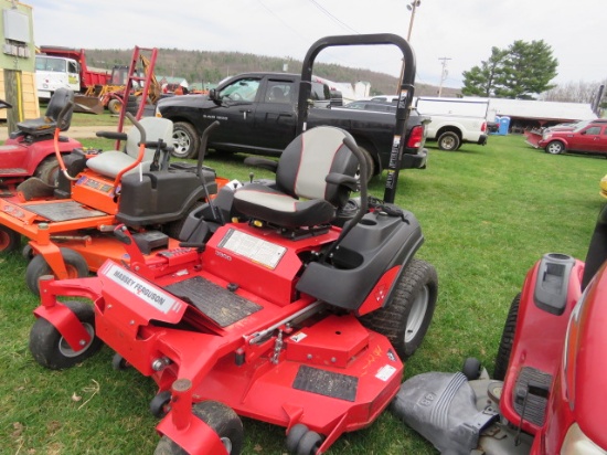 MF 3900 Zero Turn Lawn Mower