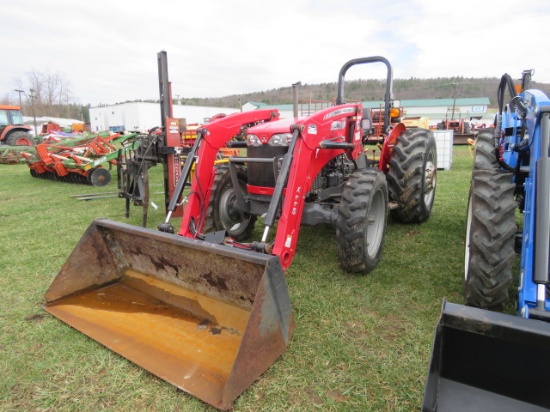 MF2635 w/Loader 4wd