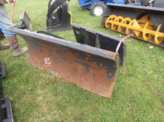 Bobcat S100 hydraulic angle blade