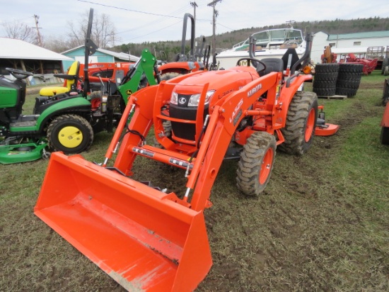 Kubota L3901 2wd w/Kubota LA525 loader 290 hrs