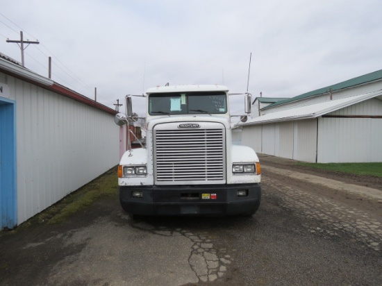 1997 FreightLiner 235