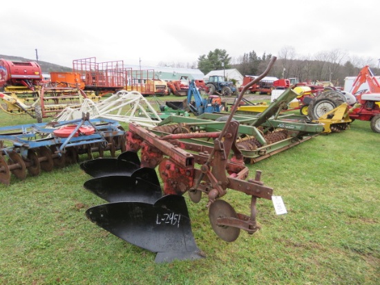 3 Bottom plow MF