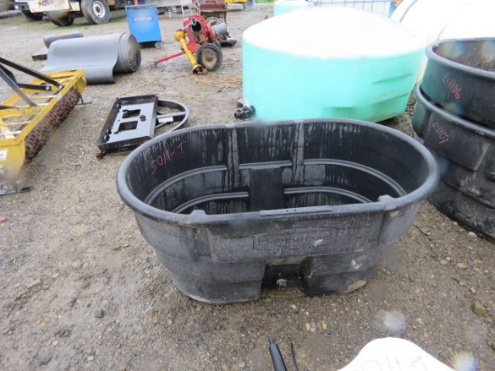 RUBBERMAID WATER TROUGH