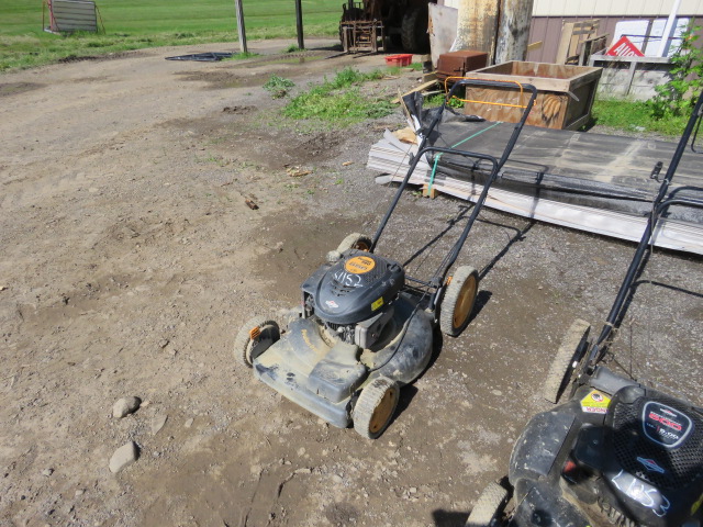 POULAN PRO 650 SERIES PUSH MOWER RUNS Proxibid