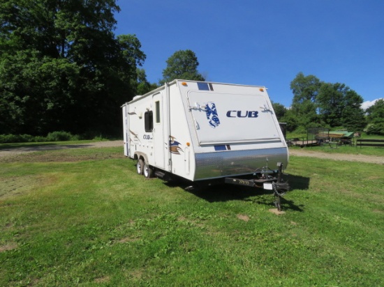 2009 CUB AEROL TOW BEHIND CAMPER