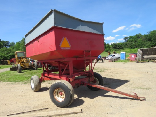 GRAVITY WAGON ON RUNNING GEAR