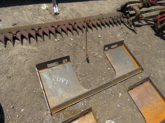 SKIDSTEER MAKEUP PLATE
