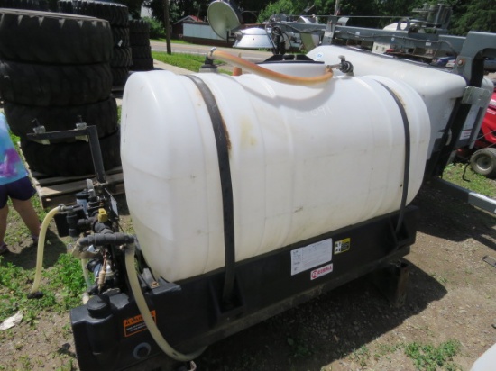 POLYTANK WITH METAL BASE 150GAL