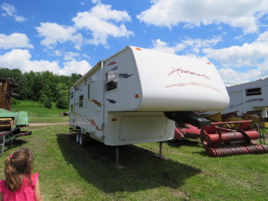 XTREME 5TH WHEEL CAMPER