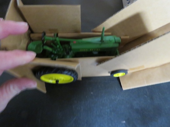 JOHN DEERE MODEL HH TRACTOR TWO CYLINDER EXPO IX 1999  IN BOX