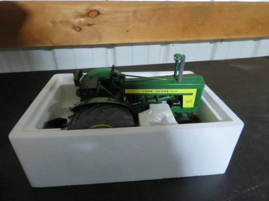 YODER CUSTOM JOHN DEERE 720 STANDARD ELECTRIC START DIESEL ADJUSTABLE FRONT AXEL IN BOX