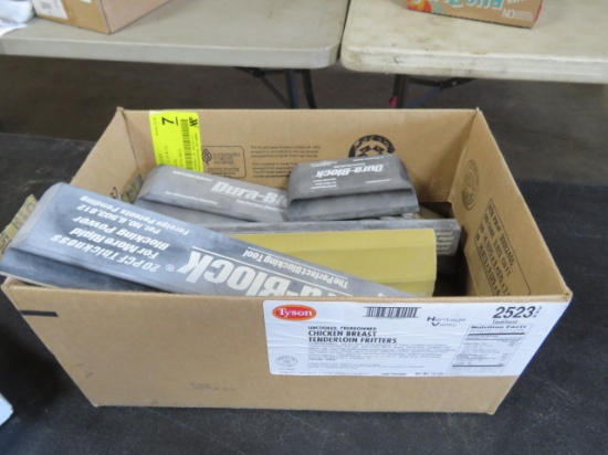BOX OF DURA-BLOCK SANDING BLOCKS