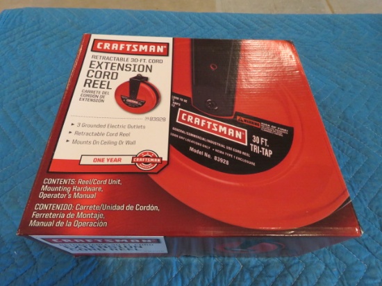 CRAFTSMAN RETRACTABLE 30 FT CORD EXTENTION CORD RELL NEW IN BOX