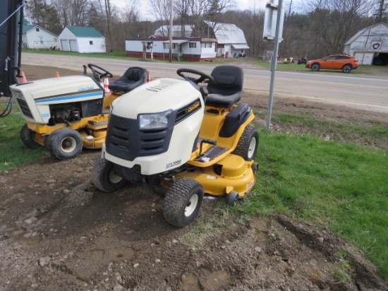 CUBCADET LTX 1050 LAWN MOWER