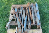 PALLET OF CENTER LINKS & HITCH ARMS