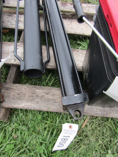 HYDRAULIC CYCLINDER