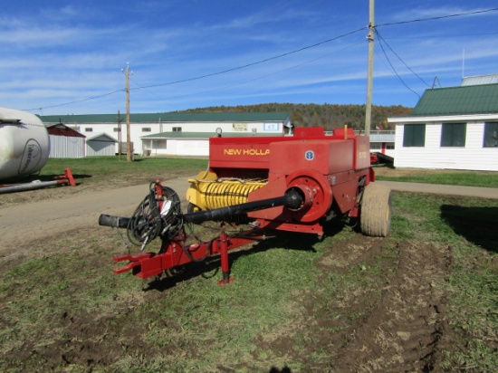 NEW HOLLAND 570 SQUARE BALER W/ HYDRAULIC THROWER