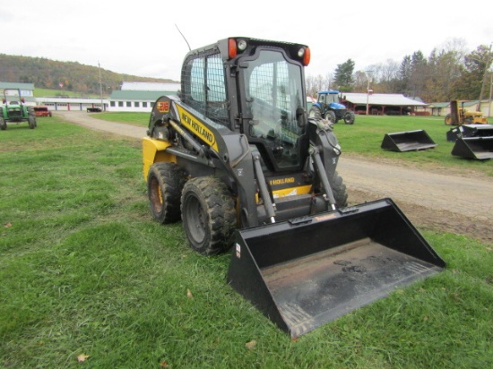 NEW HOLLAND L218 CAB SKID STEER W/HYDRAULIC QUICK DISCONECT