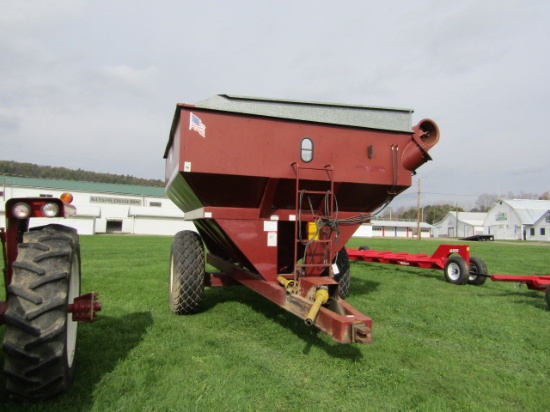M& W LITTLE RED WAGON GRAIN CART SUPER NICE