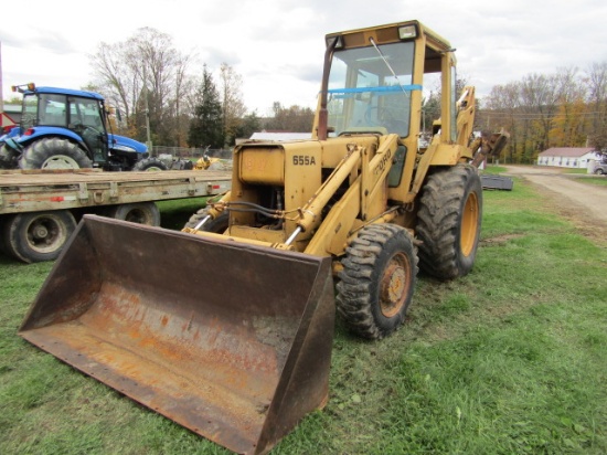 FORD 655A 4WD TLB-CAB, RUNS, HYDRAULICS WORK BUT DOESN'T MOVE