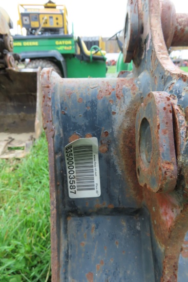 CAT BUCKET 14"