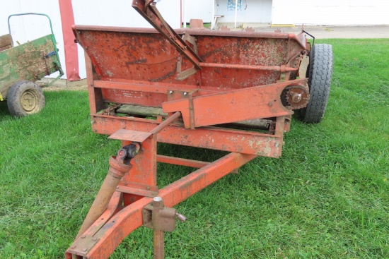 ALLIS CHALMERS MANURE SPREADER