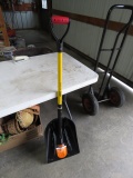 NEW VALLEY FIBERGLASS D HANDLED #12 POLY SCOOP