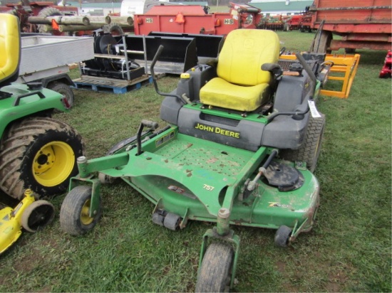 JOHN DEERE 757 60" COMMERICAL ZERO TURN