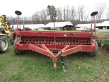 INTERNATIONAL 5100 DRILL WITH SEED BOX