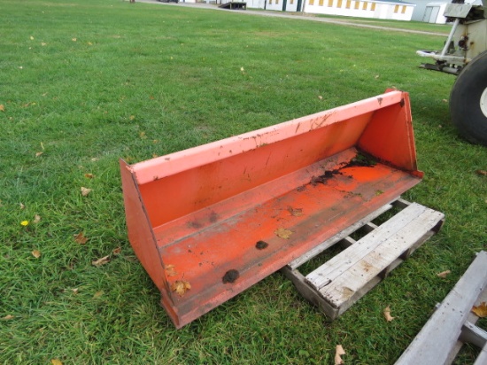 WEATHER UNUSED KUBOTA L2283 PIN ON BUCKET