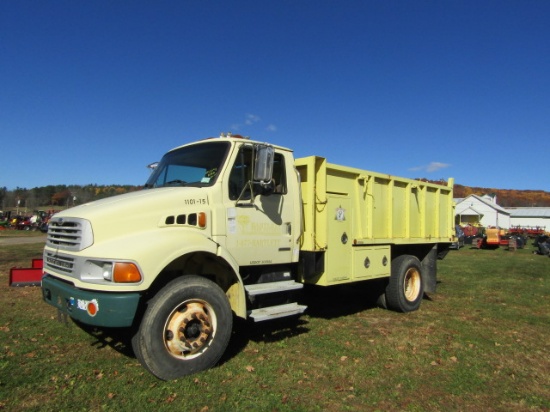 2004 STERLING ACTERRA CHIPPERTRUCK SOUTHCO INDUSTRIES BOX