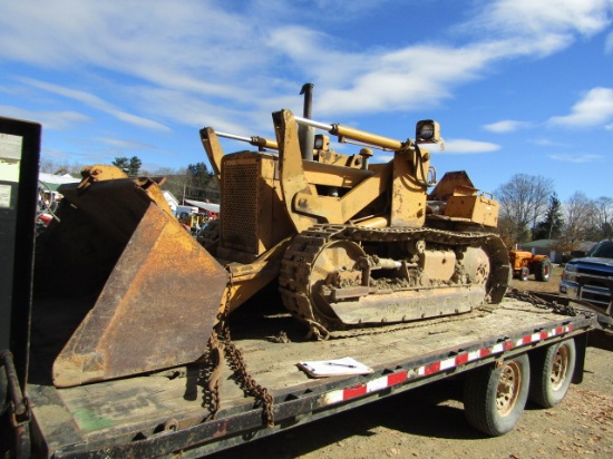 INTERNATIONAL 500 LOADER/CRAWLER DIESEL RUNS DRIVES