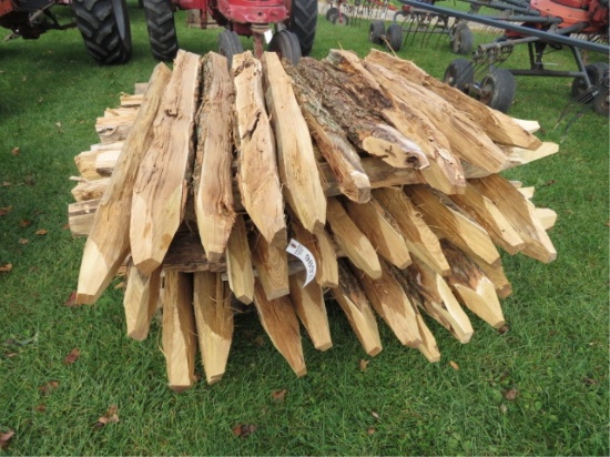 50 6FT LOCUST FENCE POSTS