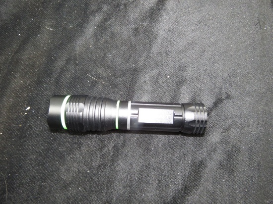 NEOCRAFT MAGNETIC LED FLASHLIGHT