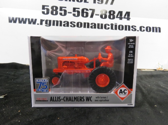 ERTL 75 ALLIS CHALMERS WC  W/ FARMER/AVEC AGRICULTEUR