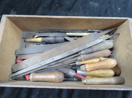 BOX OF ASSORTED FILES