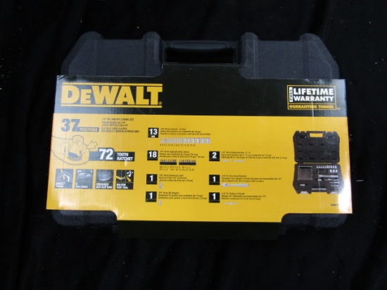 DEWALT 37 PIECE TOOL SET