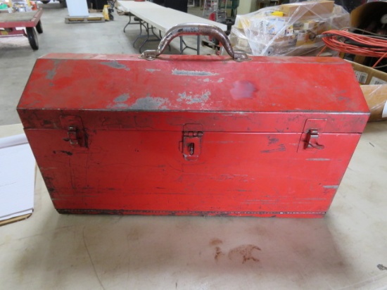 RED METAL SNAP ON TOOL BOX