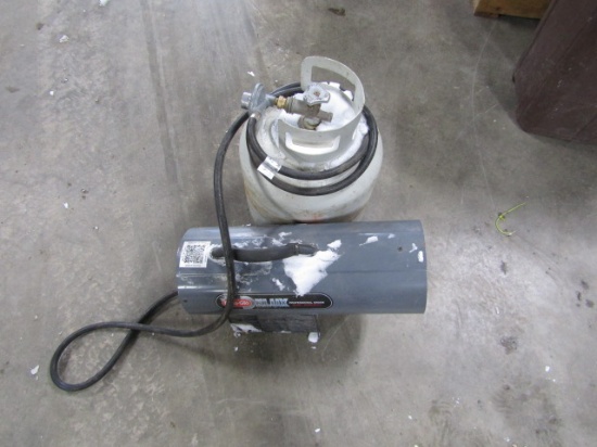 DYNA-GLOPELVX PROFESSIONAL GRADE 30,000= 60,000 BTU HEATER WITH PROPANE TANK
