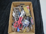 BOX OF ASSORTED HAND TOOLS-