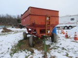 J&M GRAVITY BOX ON JOHN DEERE 1065A RUNNING GEAR