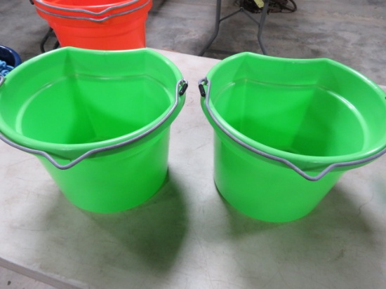 FEED BUCKETS GREEN
