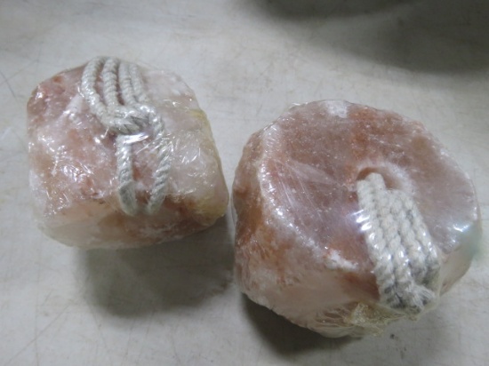 2 SALT LICKS