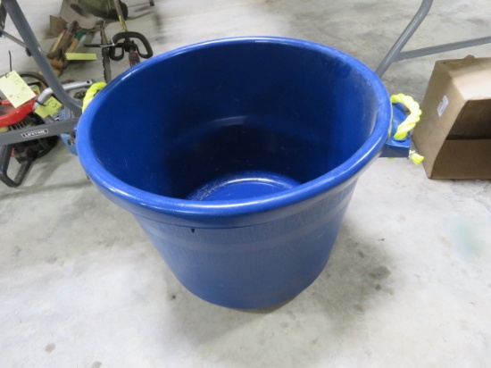 LARGE BLUE FEED BUCKET