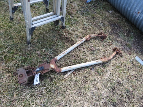 TOW BAR
