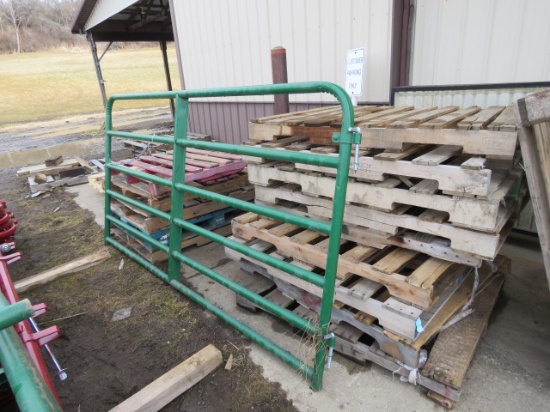 NEW 8FT CATTLE GATE